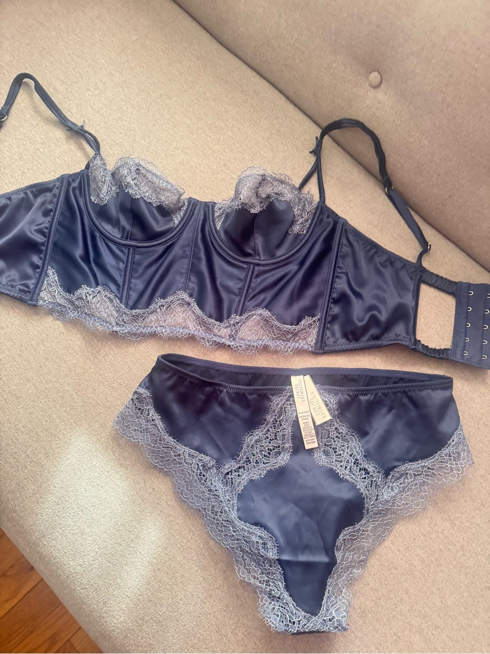 Victoria's Secret Dream Angels Navy Satin Lingerie Set Size Small 💙✨